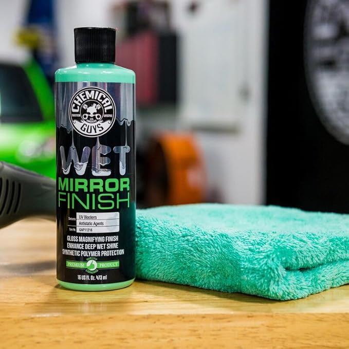 Chemical Guys Wet Mirror Finish High Gloss Glaze - Reflective Shine Enhancer & Car Paint Glaze for Trucks, SUVs, Motorcycles, and RVs - Safe for Clear Coat, Chrome, and Paintwork, 16 oz