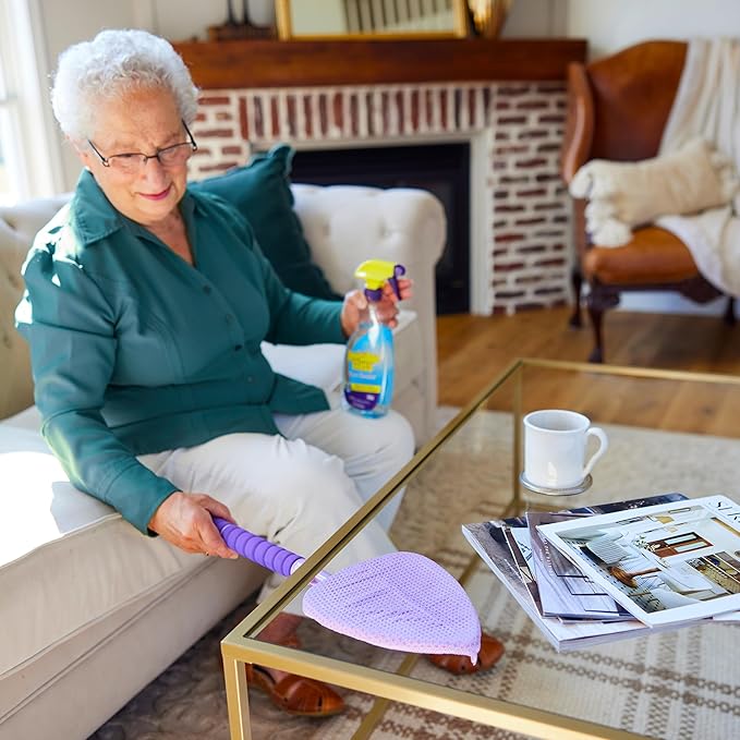 Invisible Glass 95165 Reach & Clean Home Glass Cleaning Tool with Extendable Handle, (3) Reusable Quick Change Microfiber Cloths, and Storage Bag, Streak-Free Window & Glass Cleaner Kit for Home & Car