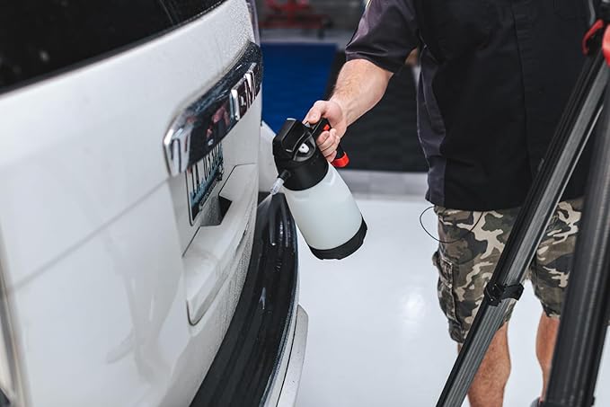 P&S Professional Detail Products Absolute Rinseless Wash – Premium Soap Alternative, Emulsifies Dirt, Softens Water, Safe on Paint, Coatings, Wraps, PPF & Interior Surfaces - 1 Quart