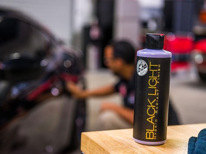 Chemical Guys Black Light Hybrid Radiant Finish - Premium Glaze and Car Sealant for Black and Dark Colors - Enhances Depth, Gloss & Protection on Cars, Trucks, SUVs & More, 16 fl oz Bottle