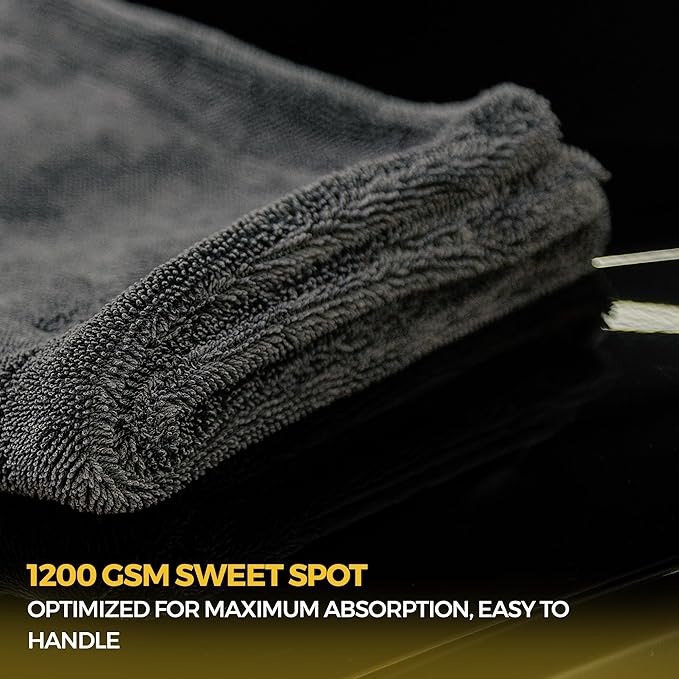 The Giant Giant 24"x36" Car Drying Towel – Ultra Absorbent 1200 GSM Twisted Loop Microfiber, Scratch-Free, Streak-Free, 70/30 Korean Blend – Includes Wash Mitt & Glass Towel for Auto Detailing
