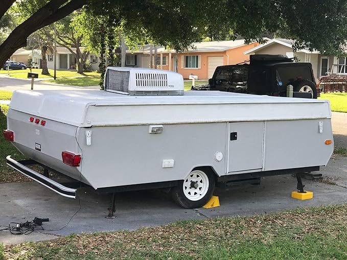 Durabak 18 Bed Liner KIT - Roll On Paint Coating | DIY Coat for Bedliner, Undercoating, Auto Body, Automotive Rust Proofing, Boat Repair | Textured Finish 16 Detailing Colors (Quart, Light Grey)