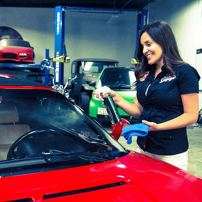 Chemical Guys Glass Cleaner Signature Series - Ammonia-Free Window and Mirror Spray for Cars, Trucks, SUVs, and RVs - Safe for Tinted Glass, Windshields, Household Windows & Interior Surfaces - 16 oz